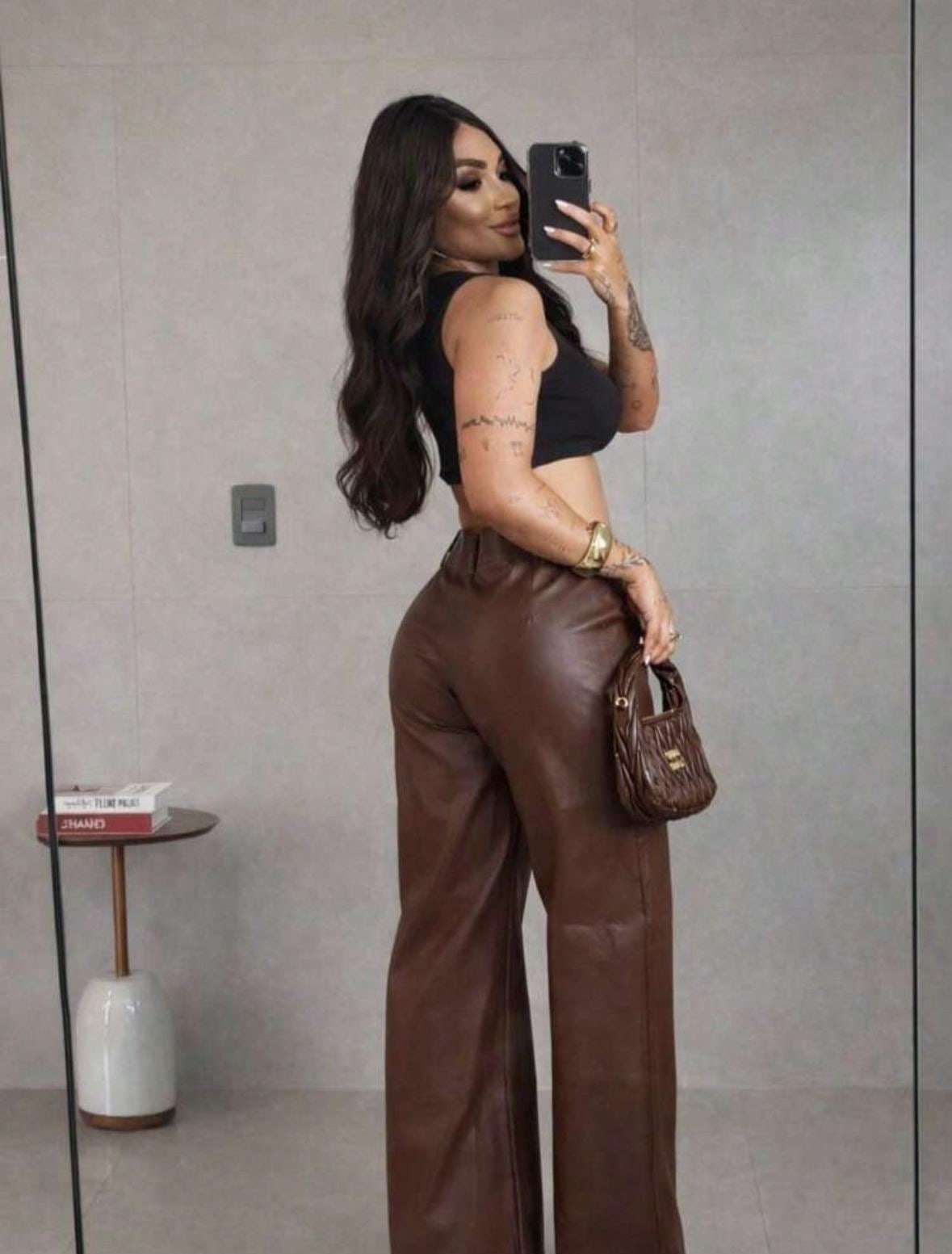 Calça Feminina Couro – Doce Malícia