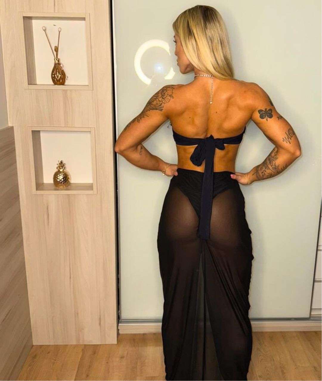 Conjunto Spain Cropped e Saia Longa - Preto