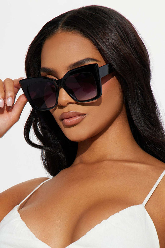 Óculos de Sol Feminino Gatinho Acetato Oversized Preto – Doce Malícia