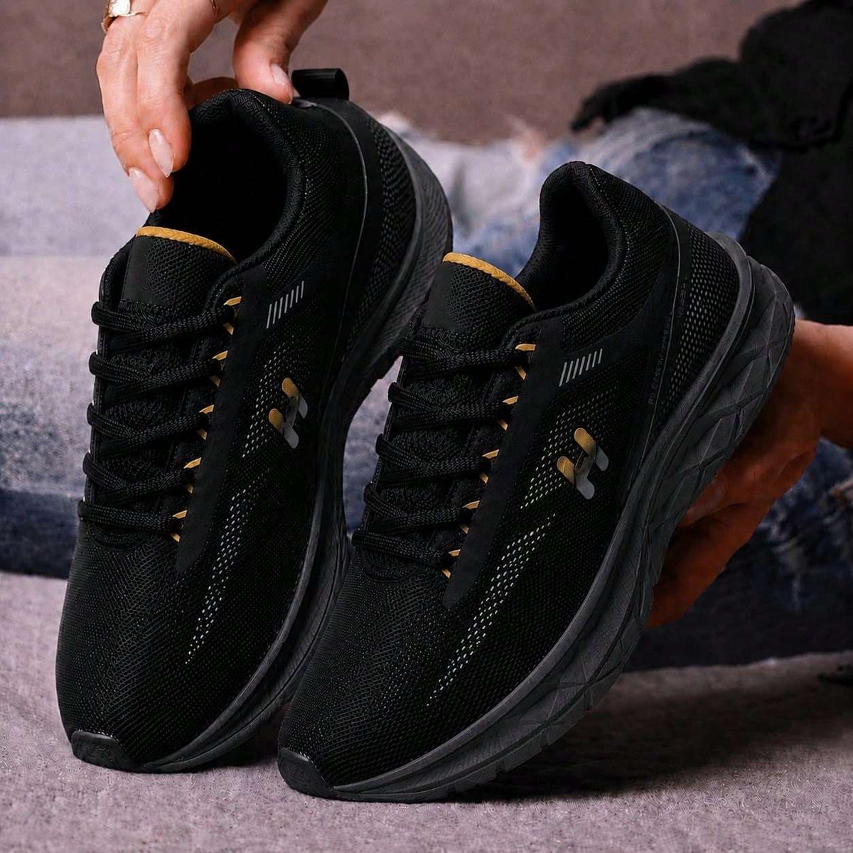 Tênis Feminino Plissada Preto – Doce Malícia