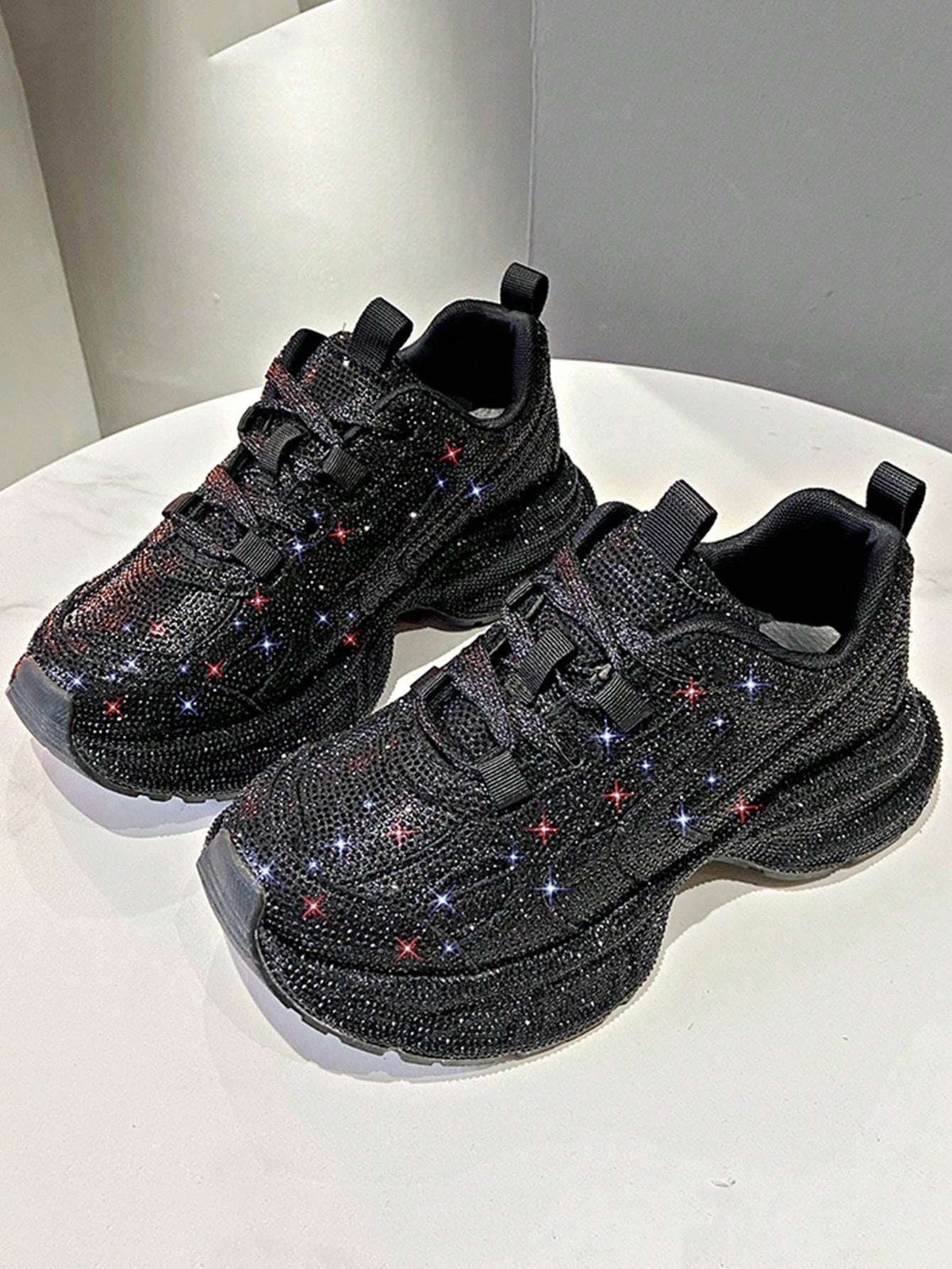 Tênis Feminino com Strass Chunky Cano Baixo – Doce Malícia