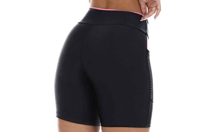 Bermuda Fitness com Bolso Rosa — Doce Malícia