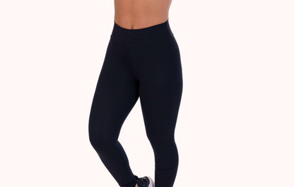 Calça legging preta básica – Doce Malícia