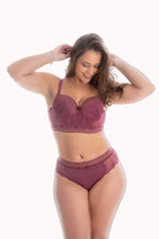 Conjunto Plus size em Renda e microfibra – Doce Malícia