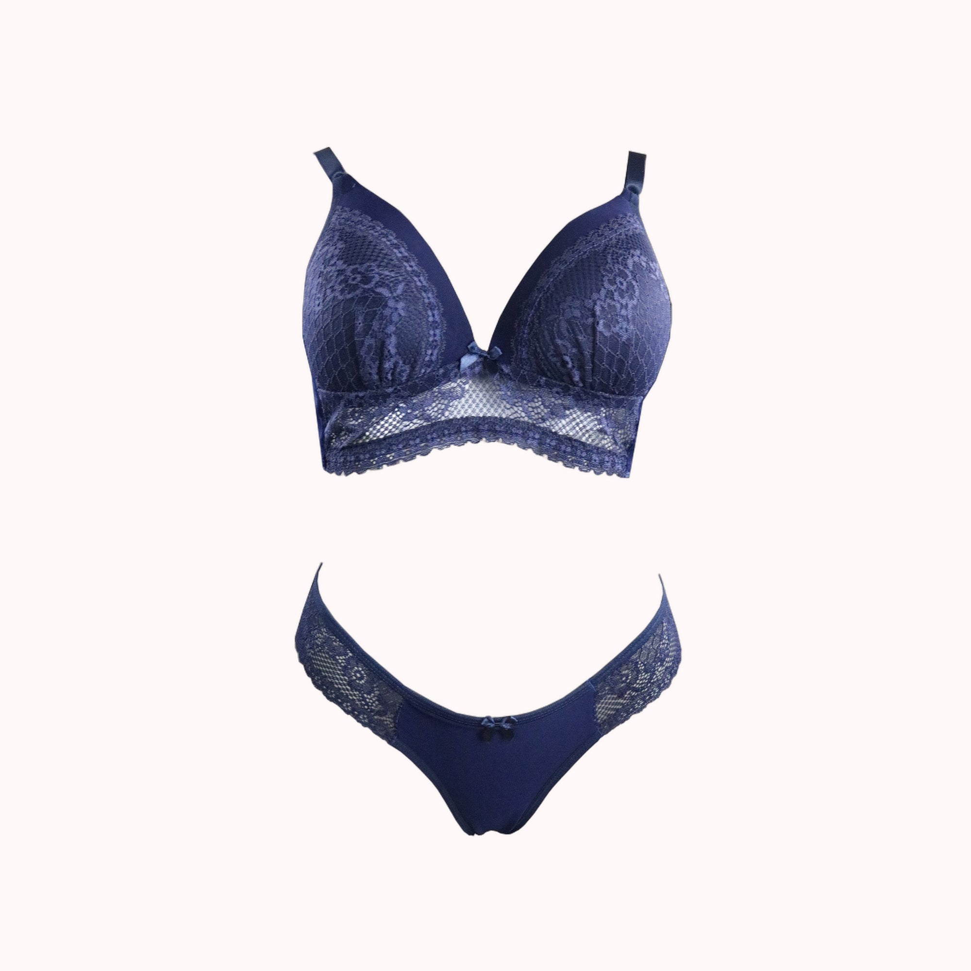 Conjunto em renda com bojo – Doce Malícia