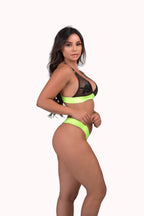 Conjunto com elástico neon – Doce Malícia