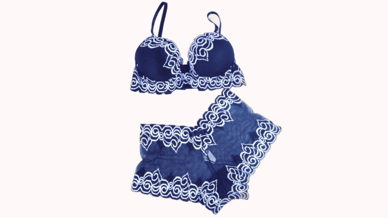 Conjunto de lingerie em renda – Doce Malícia