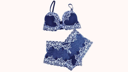 Conjunto de lingerie em renda – Doce Malícia