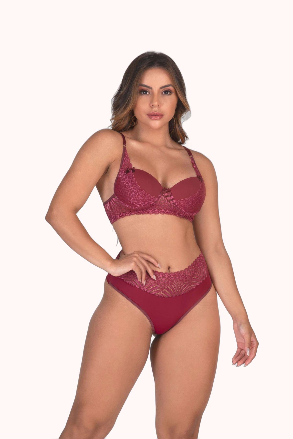 Conjunto em renda com fio duplo – Doce Malícia