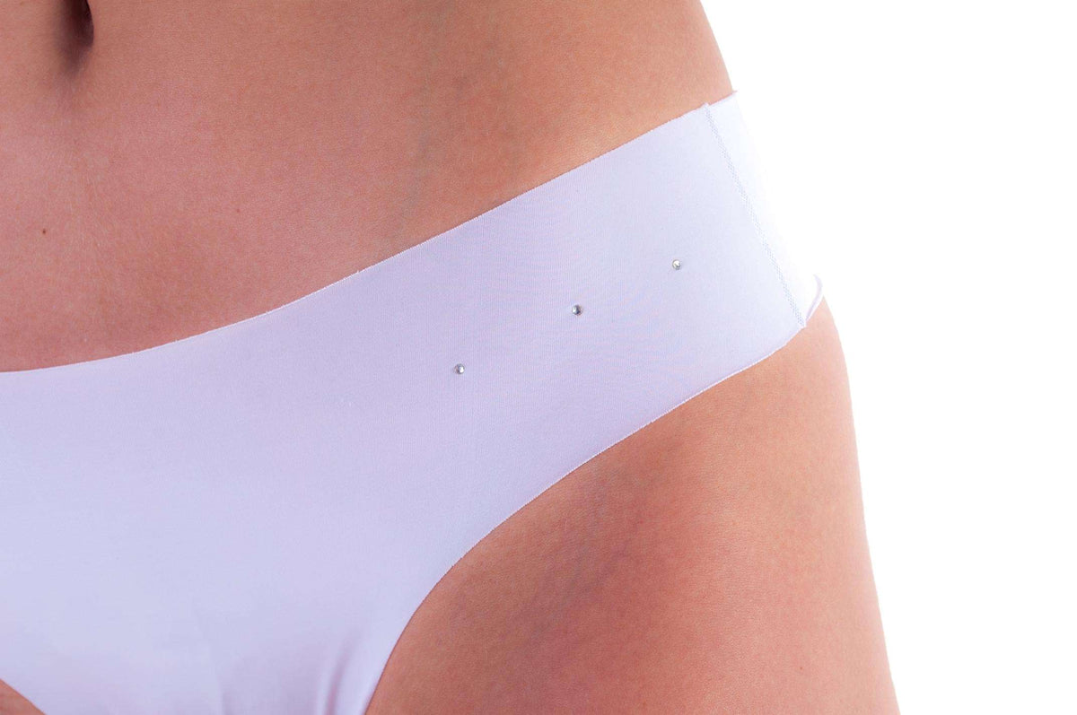 Tanga sem costura em microfibra em Branco – Doce Malícia