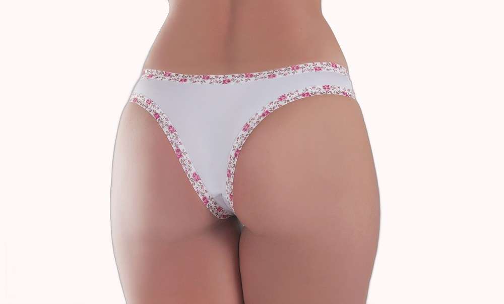 Tanga Naomi – Doce Malícia