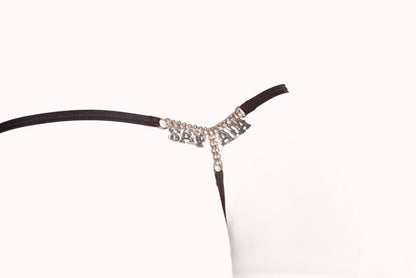 Fio com strass nas costas – Doce Malícia