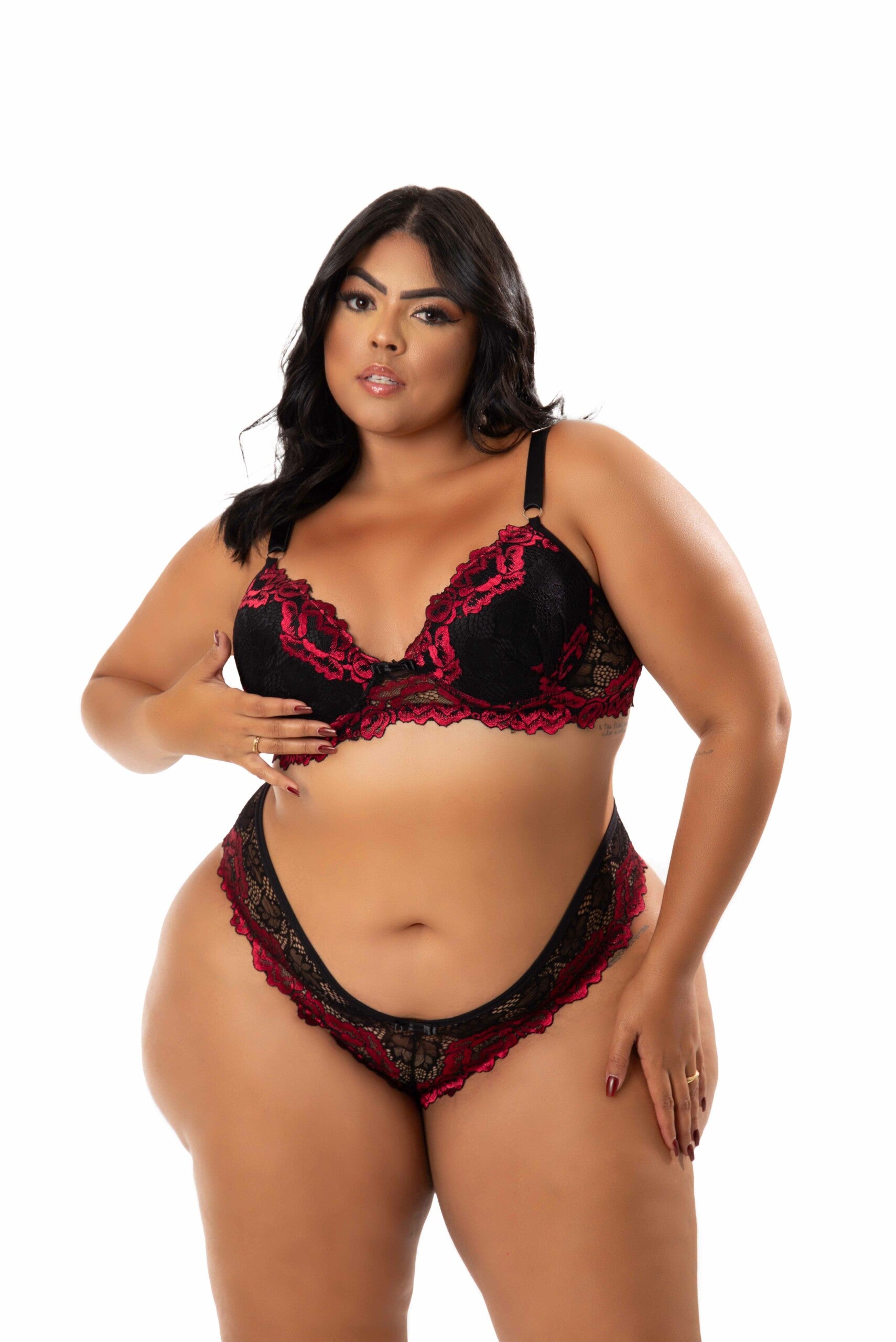 Lingerie em renda bicolor Plus size em cores sortidas – Doce Malícia