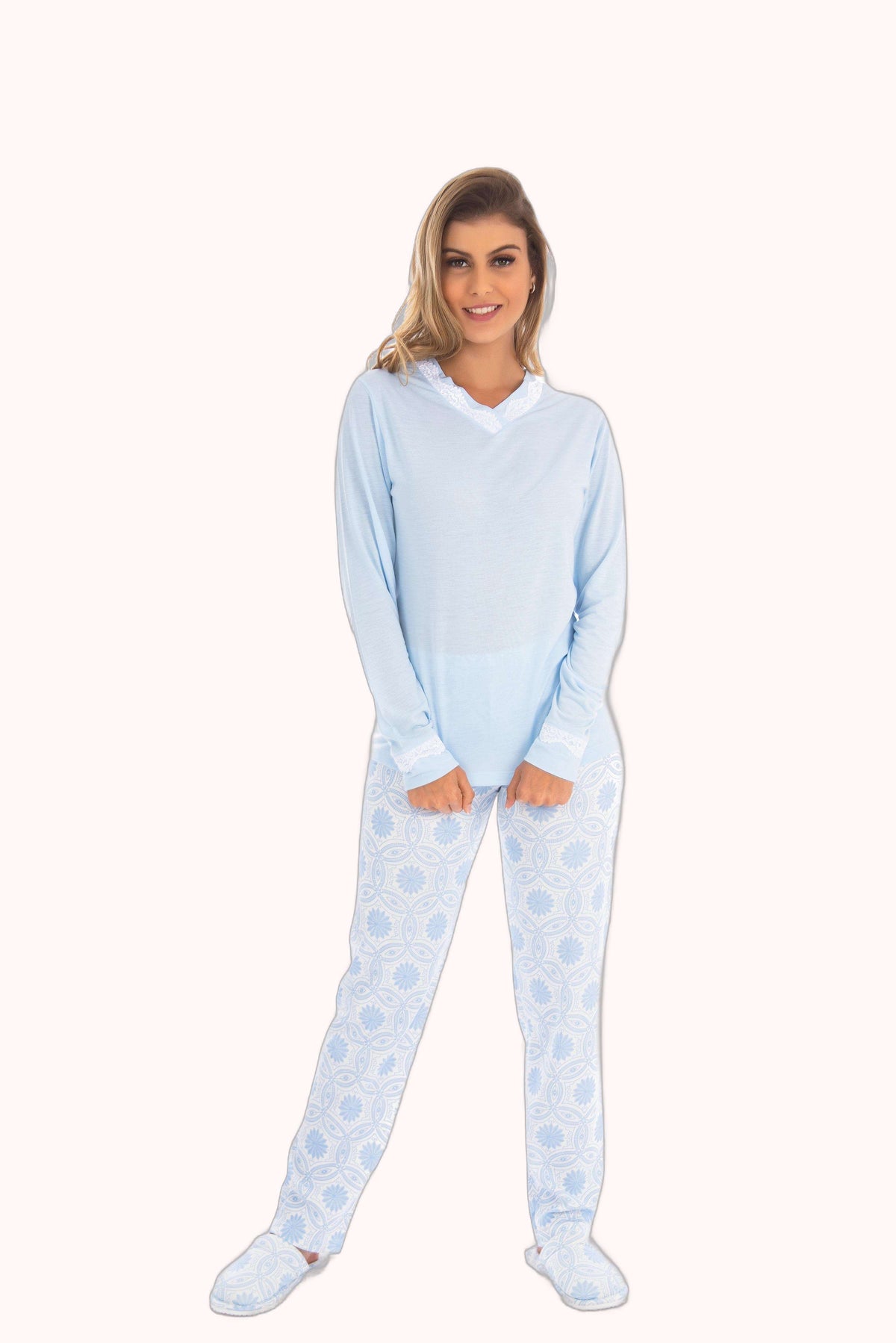 Pijama com calça estampada e detalhe em renda – Doce Malícia