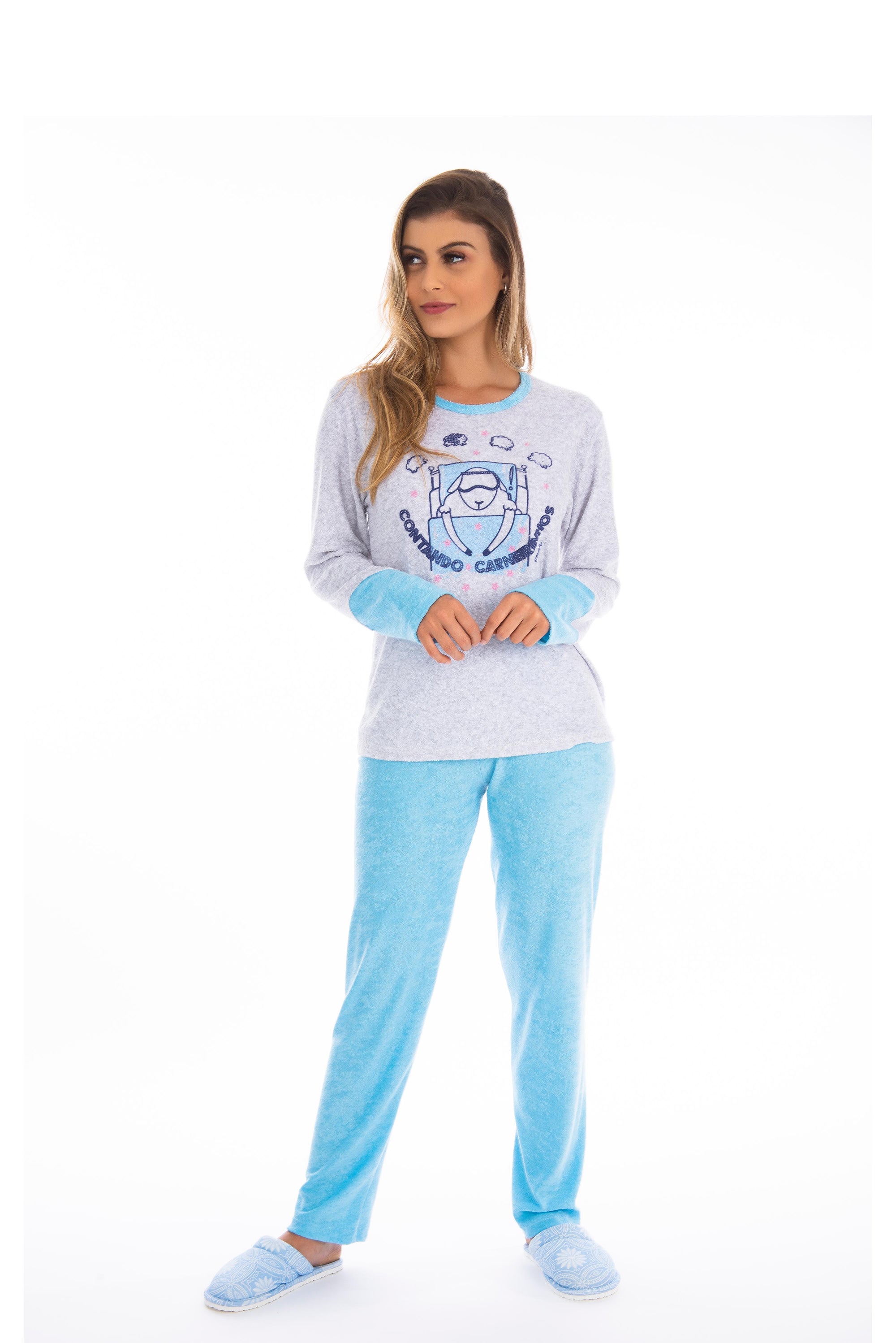 Pijama em plush com estampa em estampas variadas – Doce Malícia