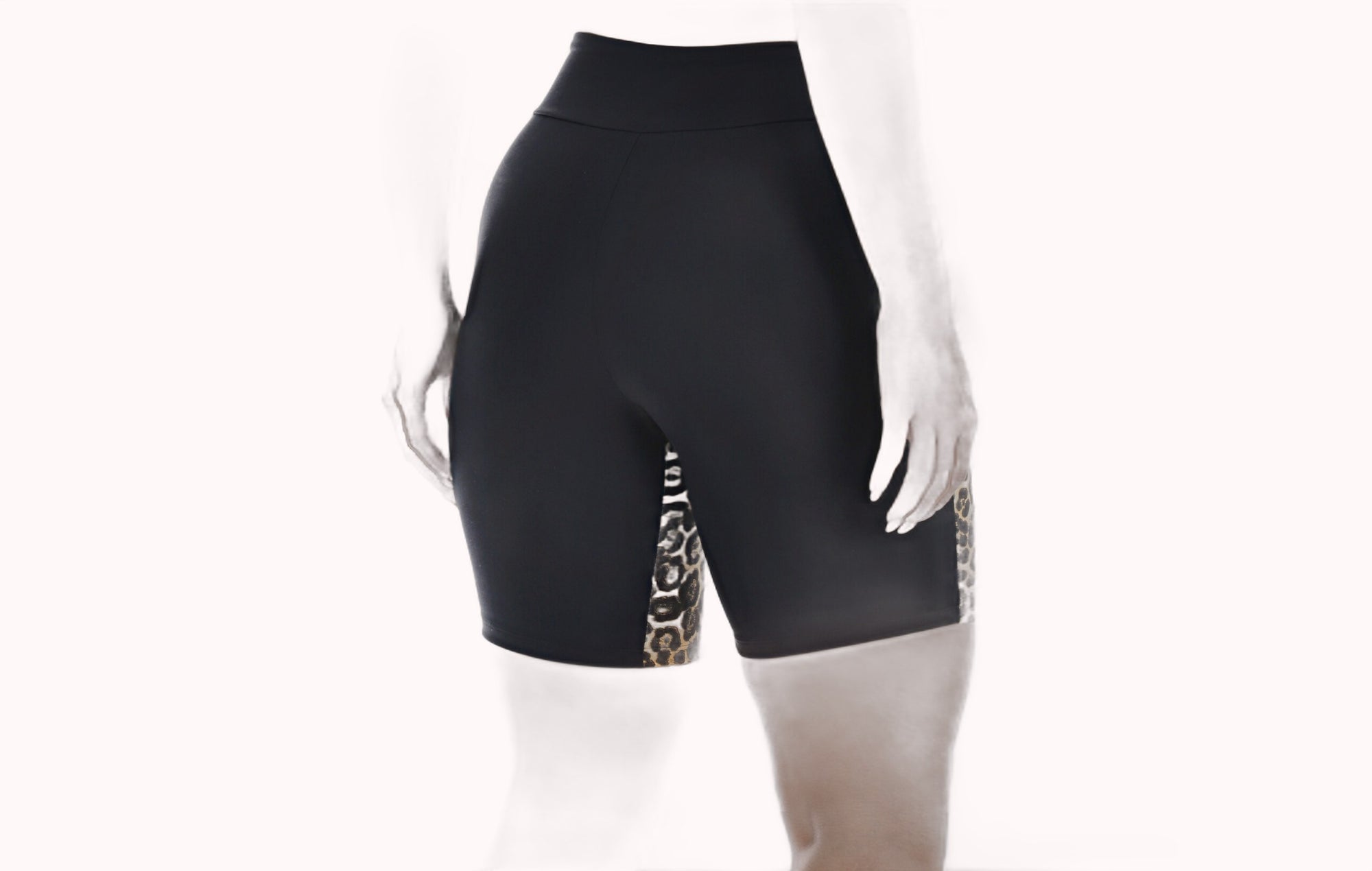 Short Fitness em animal print amarelo – Doce Malícia