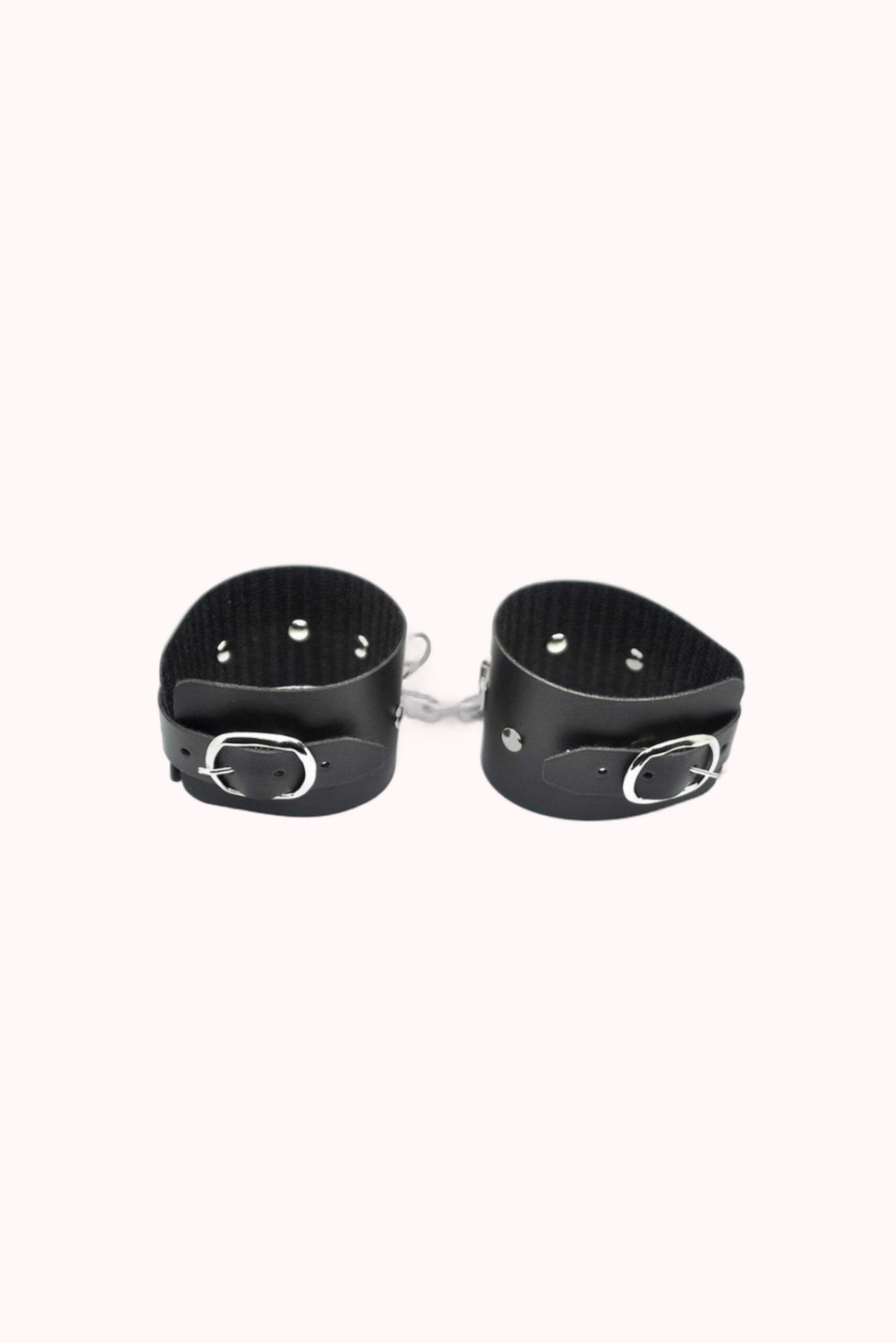 Algema Bracelete com Corrente – Doce Malícia