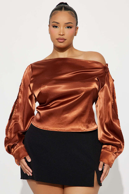 Blusa Feminina Cetim Marrom – Doce Malícia