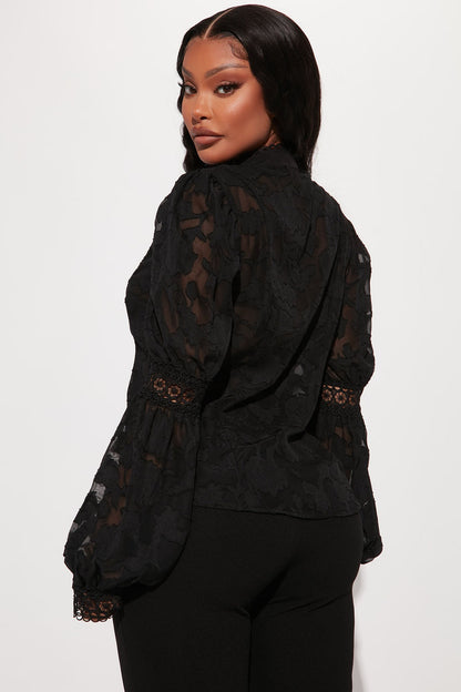 Blusa Feminina Crochê Preto – Doce Malícia