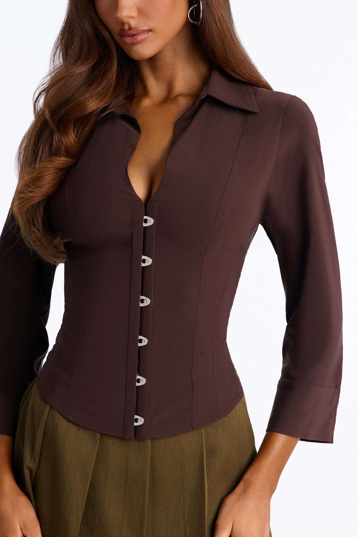 Blusa Feminina Decote V Marrom – Doce Malícia
