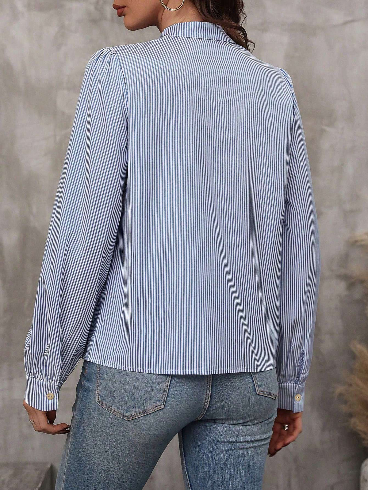 Blusa Listrada Manga Bufante Gola Amarração – Doce Malícia