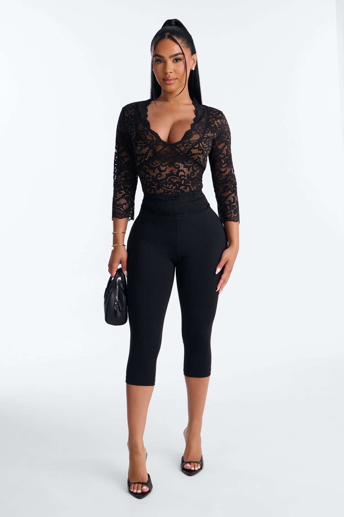Blusa Feminina Renda Decote V Preto – Doce Malícia