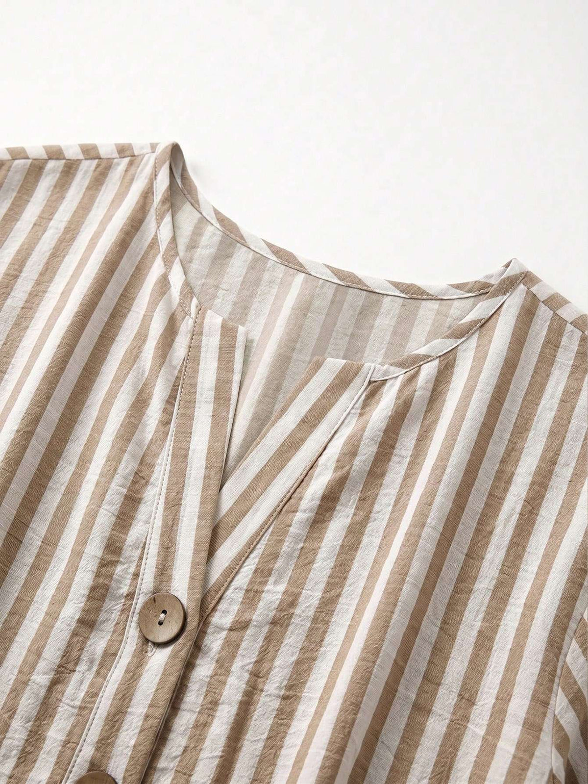 Blusa Feminina Listrada Bege e – Doce Malícia