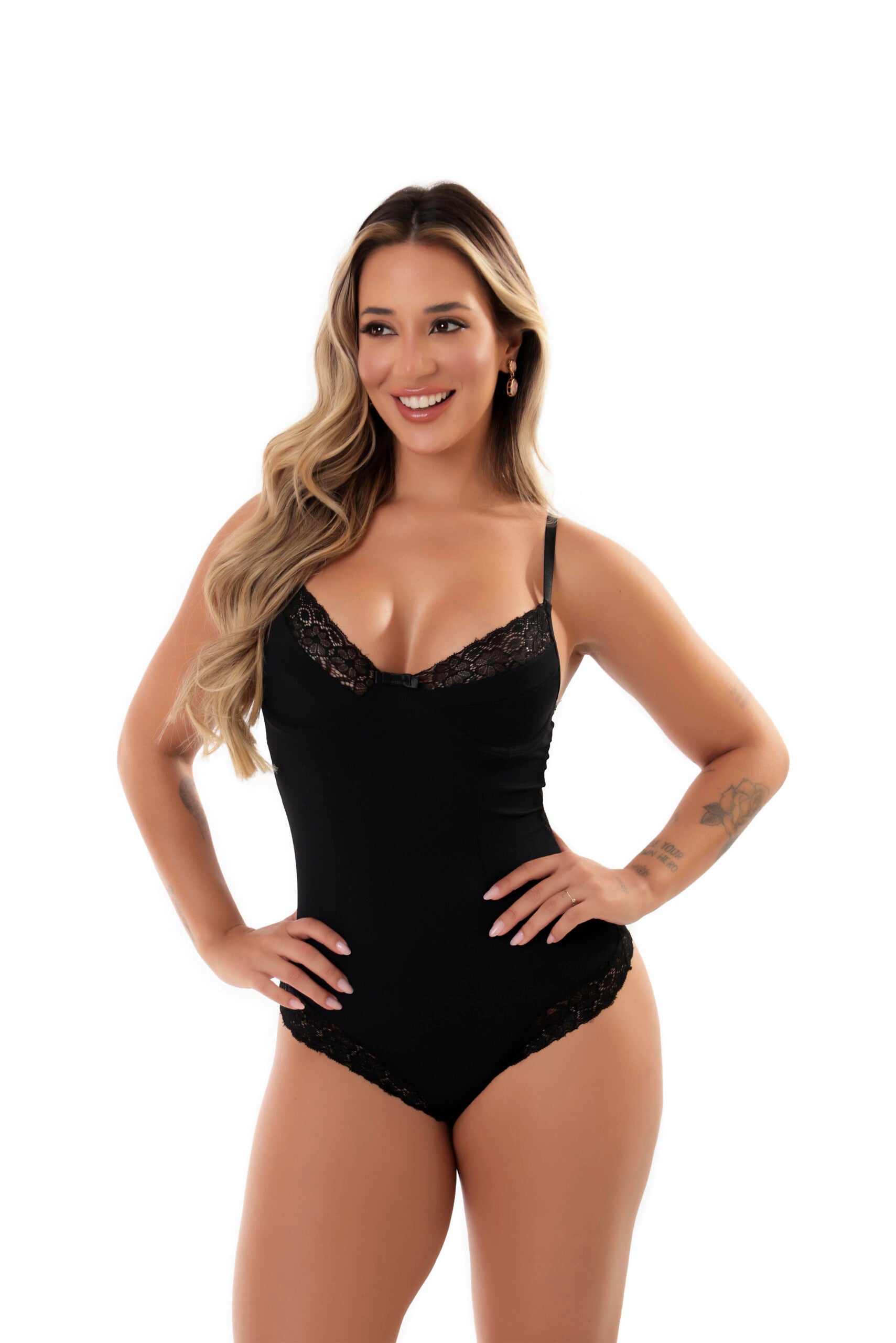 Body Canelado com Renda e Aro em Branco – Doce Malícia