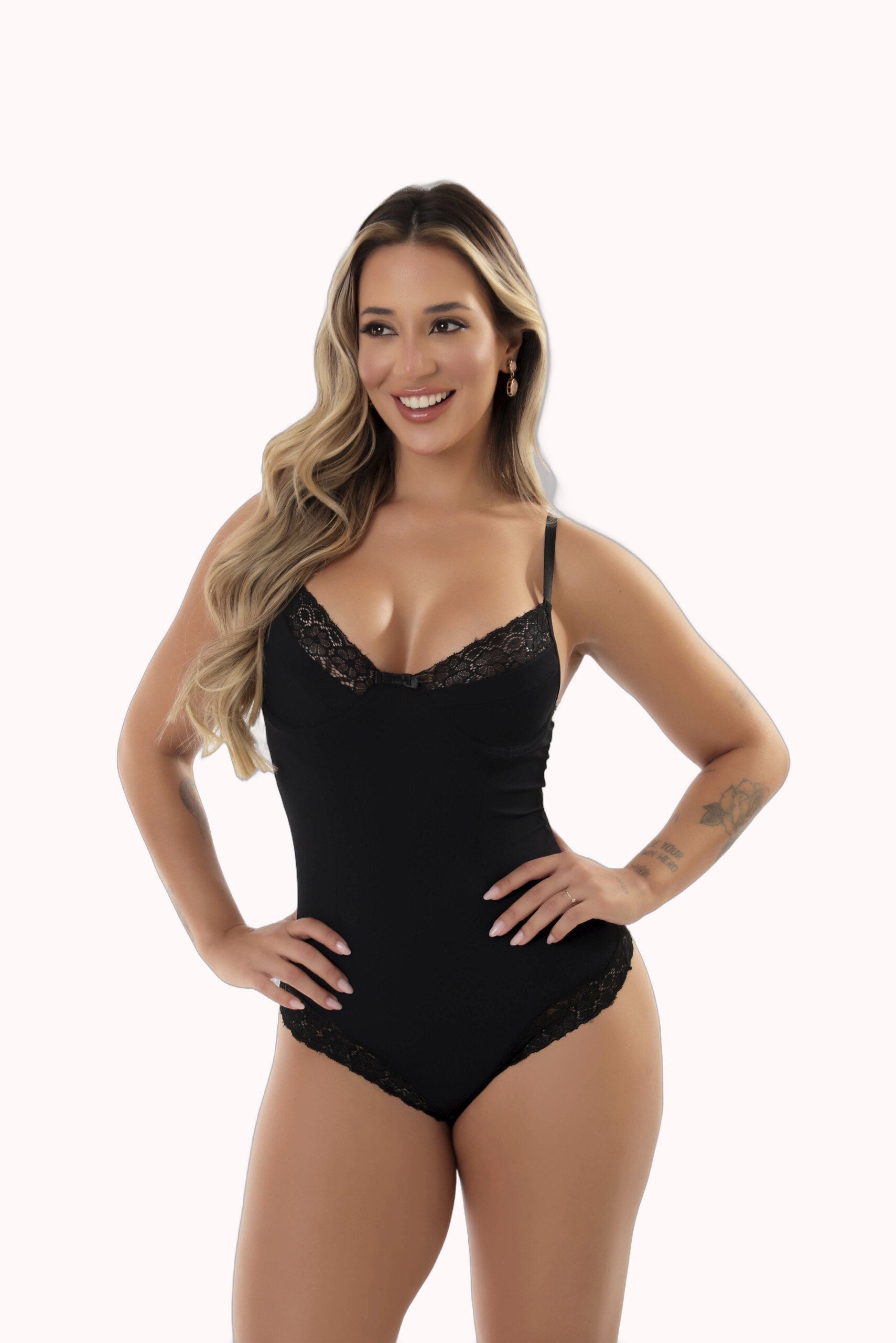 Body Canelado com Renda e Aro – Doce Malícia