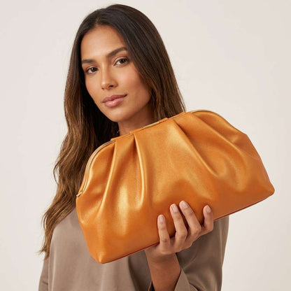 Bolsa Clutch de Festa Nuvem Dourada com Corrente – Doce Malícia - Damasco