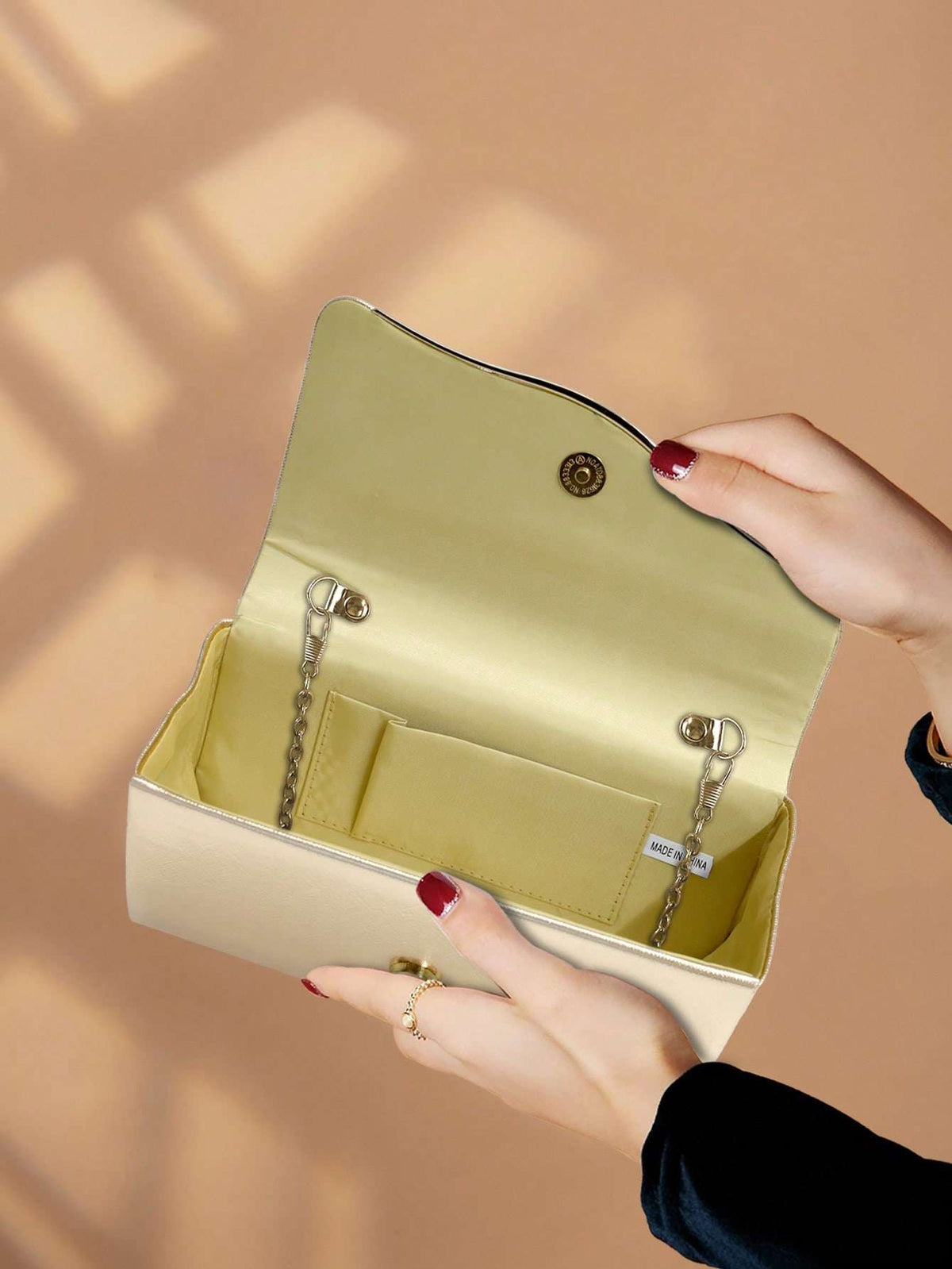 Bolsa Feminina Transversal Dourado – Doce Malícia
