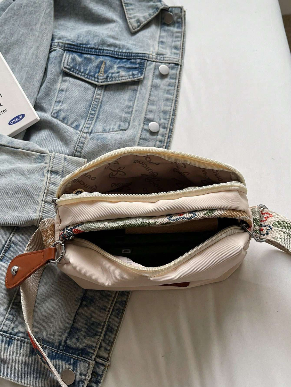 Bolsa Transversal Feminina de Ombro Bege – Doce Malícia