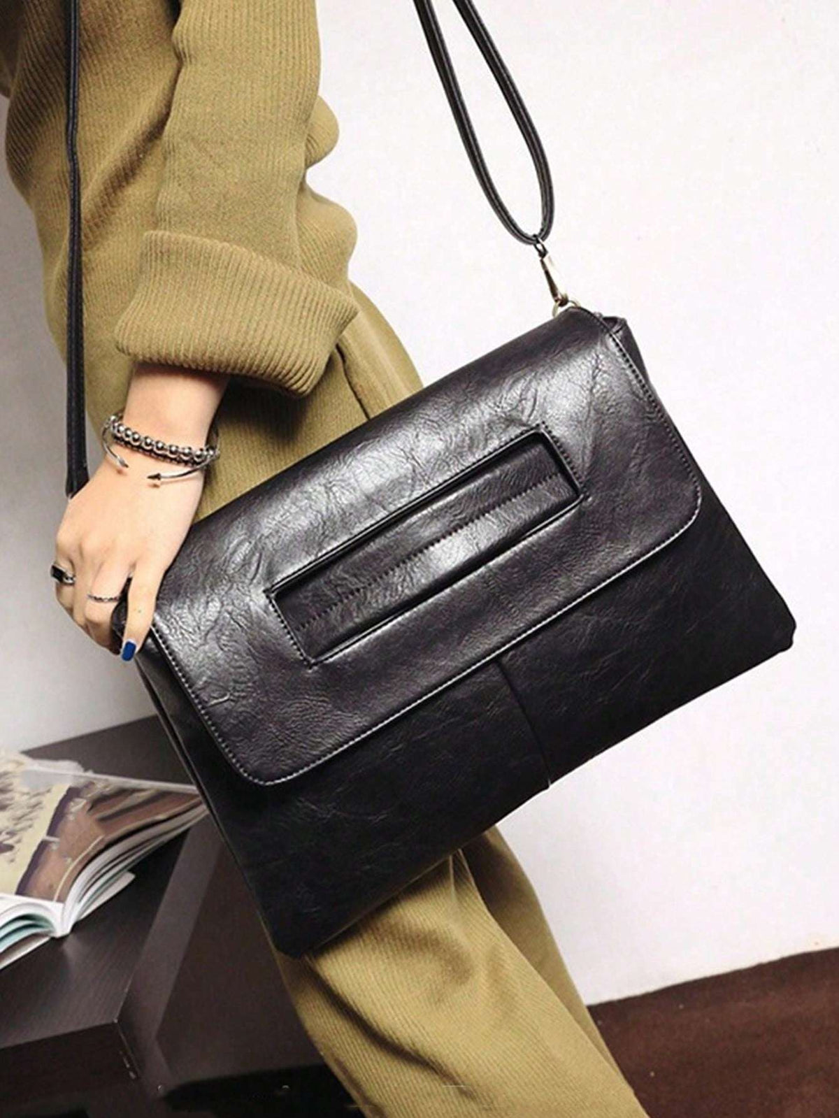Bolsa Clutch Envelope Grande Couro Sintético – Doce Malícia