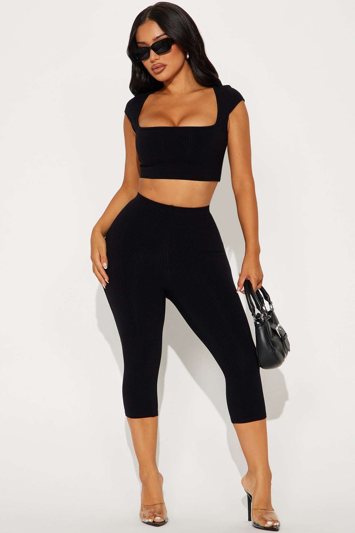 Boné Feminino Quadrado Preto – Doce Malícia