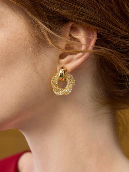 Brinco Feminino Dourado – Doce Malícia