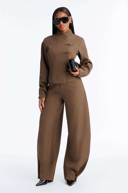 Calça Feminina Alfaiataria Plissado Vermelho – Doce Malícia