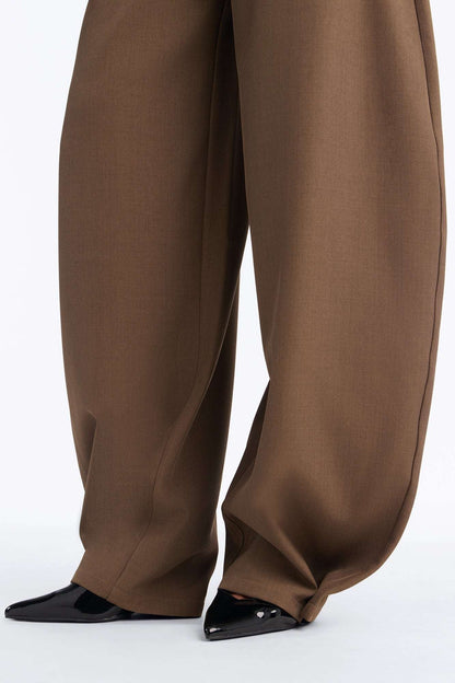 Calça Feminina Alfaiataria Plissado Vermelho – Doce Malícia