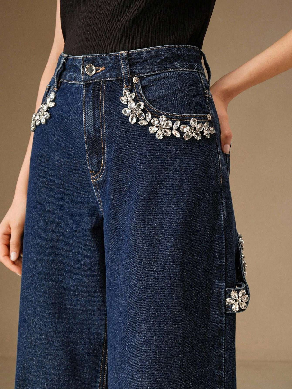 Calça Jeans Feminina Strass Flores Azul Escuro – Doce Malícia