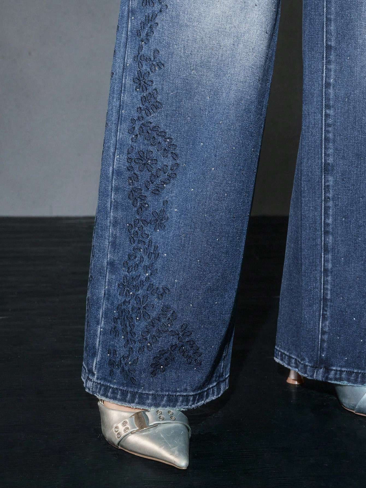 Calça Jeans Feminina Bordado Strass Azul – Doce Malícia
