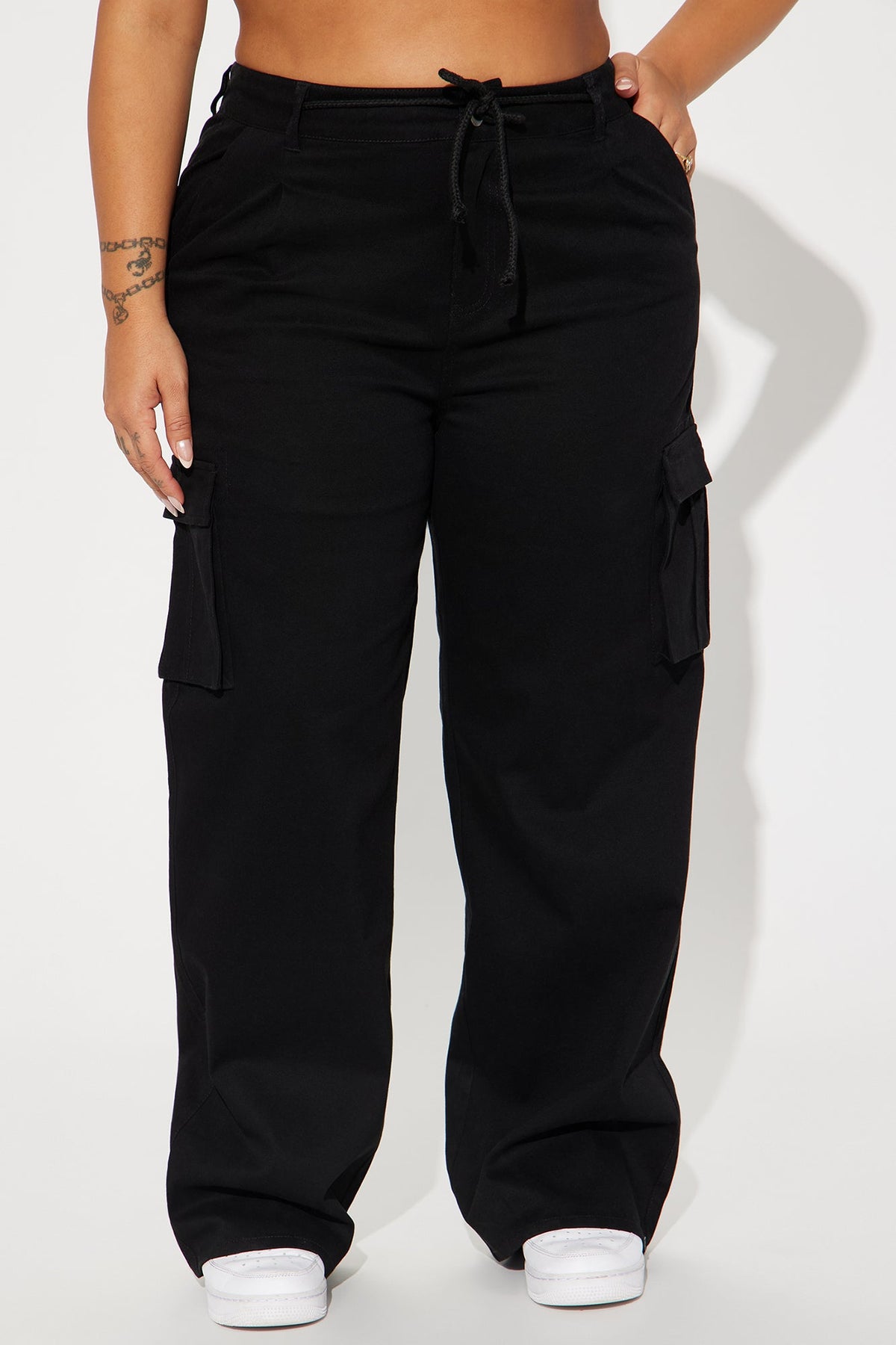 Calça Feminina Cargo Preto – Doce Malícia
