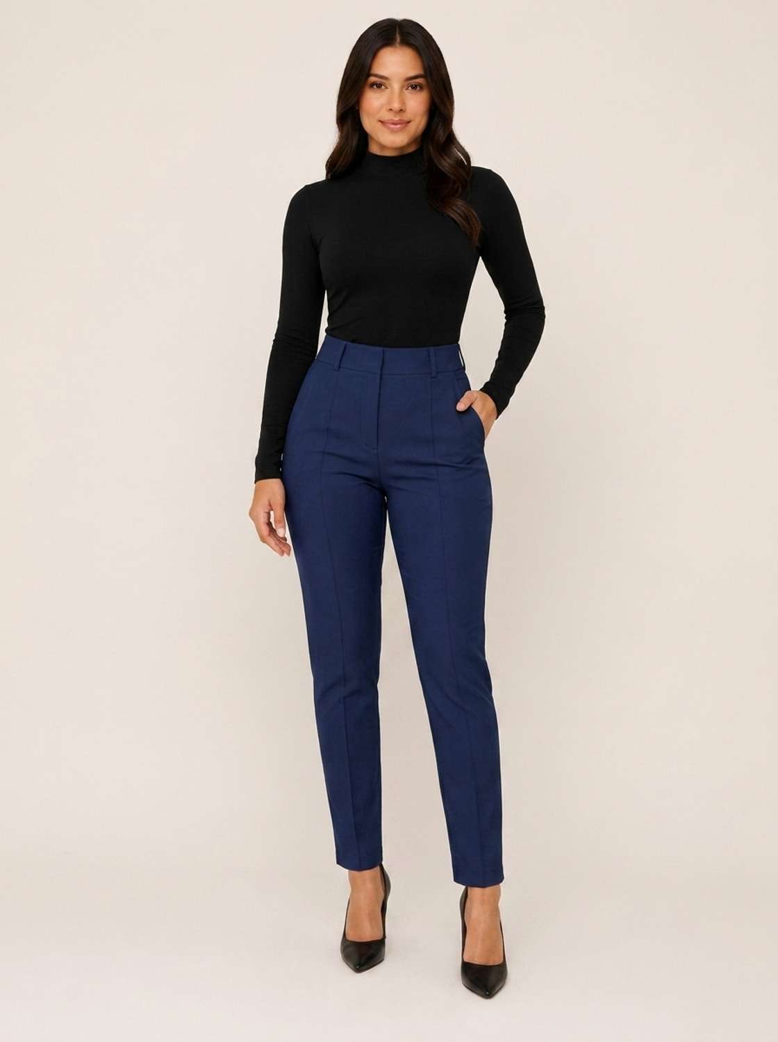 Calça feminina de cintura alta corte reto, em tecido plano – Doce Malícia – Azul Marinho
