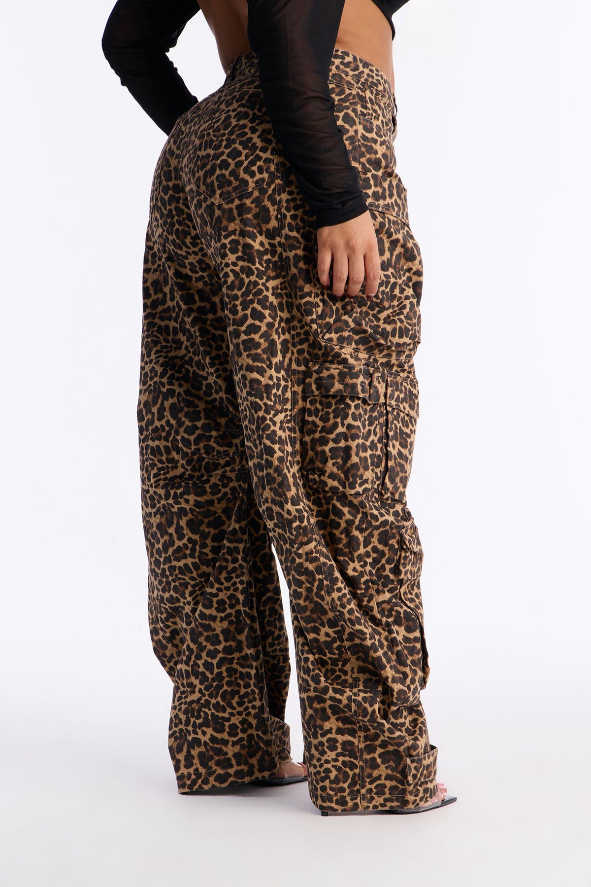 Calça Feminina Pantalona Cargo Soltinho Marrom – Doce Malícia