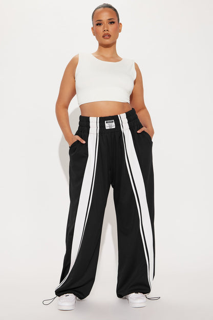 Calça Feminina Pantalona Listrado Preto – Doce Malícia