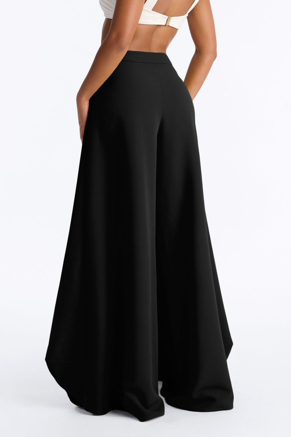 Calça Feminina Plissado Preto – Doce Malícia