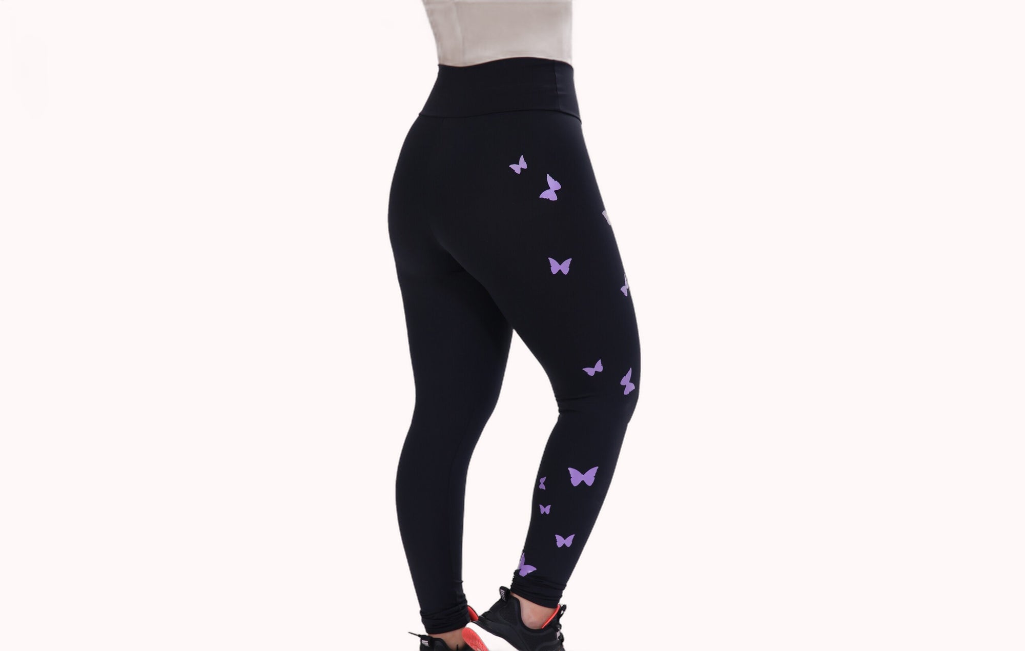 Calça legging fitness com borboleta – Doce Malícia