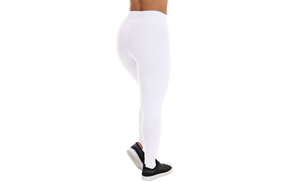 Calça legging pedaleira branca em Branco – Doce Malícia