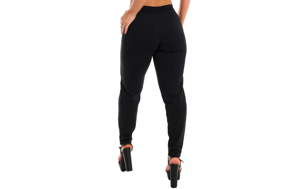 Calça Montaria Preta em Preto – Doce Malícia