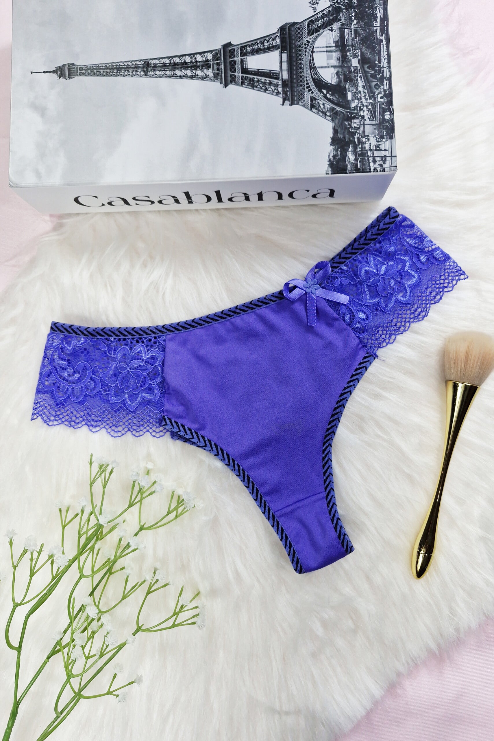Calcinha com Pala Rendada e em Azul Royal – Doce Malícia