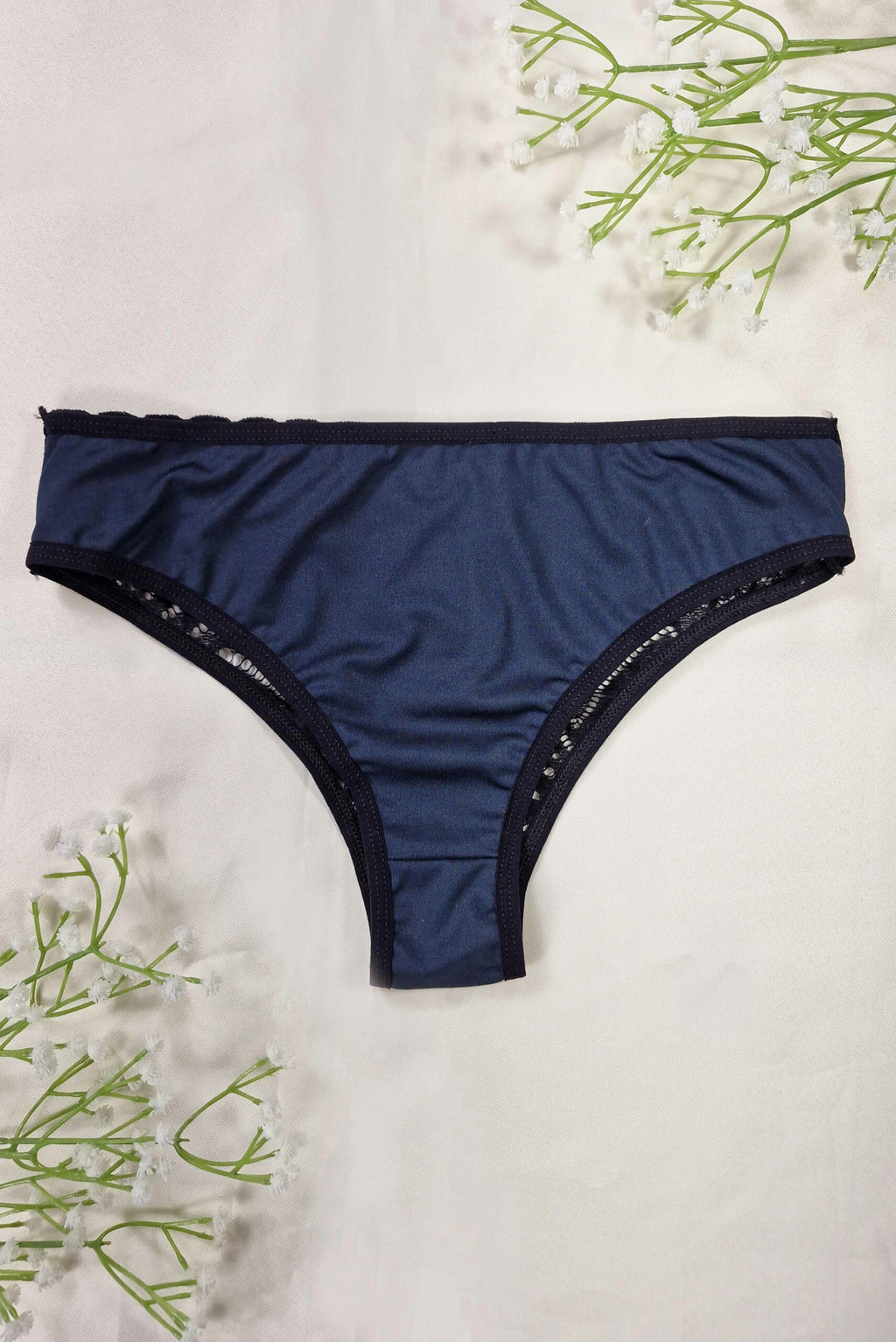 Calcinha Conforto de Microfibra e Renda em Branco – Doce Malícia