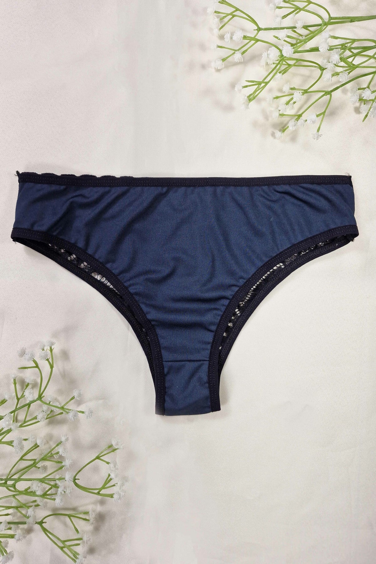 Calcinha Conforto de Microfibra e Renda em Branco – Doce Malícia